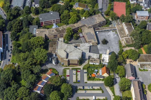 Aerial photo, Städtisches Gymnasium Kamen, Kolonie Tannenberg, Kamen, Ruhr area, North Rhine-Westphalia, Germany, education, educational institution, DE, Europe, grammar school, teaching institute, aerial photo, aerial photography, aerial photography, school, overview, bird's-eye view, birds-eyes view, overview