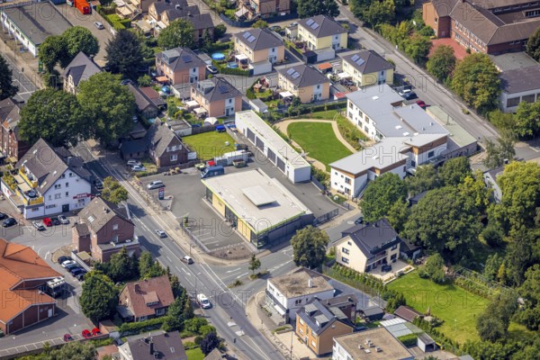 Aerial photo, nursing home Haus Weddinghofer Straße, Kamen, Ruhr area, North Rhine-Westphalia, Germany, care and nursing, DE, Europe, aerial photo, aerial photography, aerial photography, care facility, overview, bird's-eye view, birds-eyes view, overview
