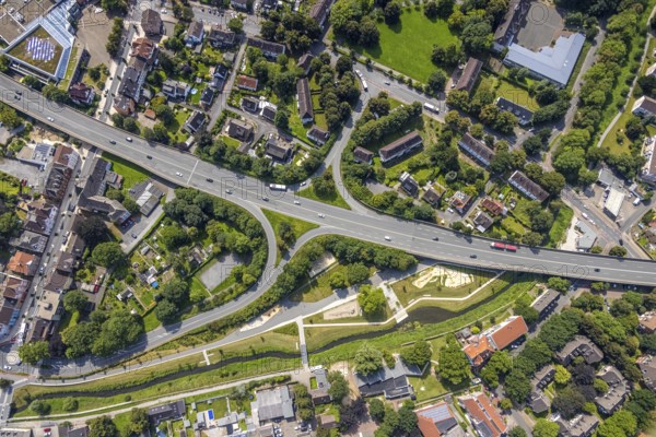 Aerial view, city centre with Sesekepark between Maibrücke and Hochstraße with river Seseke, Kamen, Ruhr area, North Rhine-Westphalia, Germany, federal road B233, DE, Europe, aerial view, aerial photography, aerial photography, overview, bird's eye view, birds-eyes view, overview