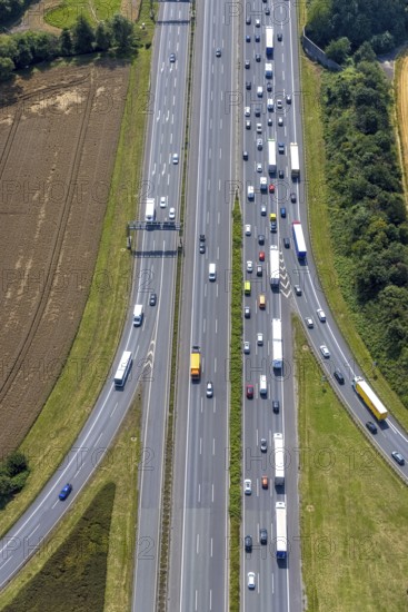 Aerial view, Kamen junction with motorway A1 and motorway A2, Kamen, Ruhr area, North Rhine-Westphalia, Germany, motorway, motorway junction Kamen, DE, Europe, shapes and colours, aerial view, aerial photography, aerial photography, traffic jam, road traffic, overview, traffic volume, bird's eye view, birds-eyes view, overview