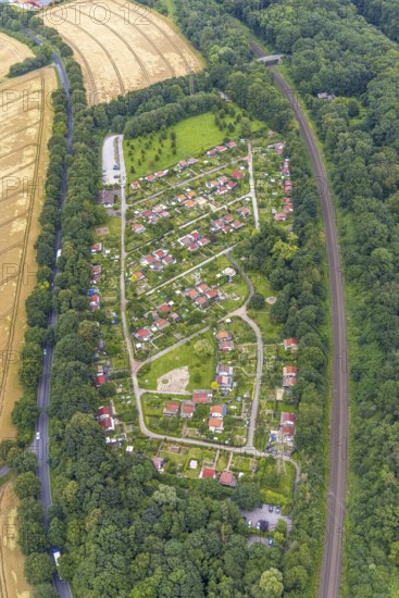 Aerial view, allotment garden association Am Ölpfad, Obermassener Heide, Holzwickede, Ruhr area, North Rhine-Westphalia, Germany, DE, Europe, community garden, allotment garden, allotment garden site, allotment garden association, aerial view, aerial photography, aerial photography, allotment garden, overview, bird's-eye view, overview
