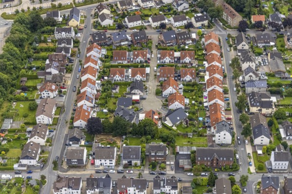 Aerial view, housing estate Beethovenweg, Freiberg, Holzwickede, Ruhr area, North Rhine-Westphalia, Germany, DE, Europe, property tax, real estate, aerial view, aerial photography, aerial photography, terraced houses, overview, bird's eye view, residential estate, living and living, residential area, residential houses, quality of life, housing estate, birds-eyes view, overview, red roofs