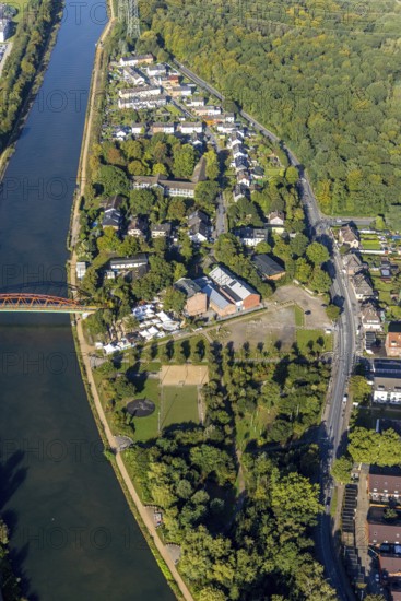 Aerial view, Steinmeister's beer garden - Oskar am Kanal in the district Unser Fritz in Herne, Ruhr area, North Rhine-Westphalia, Germany, beer garden, DE, Europe, inn, gastronomy, Herne, aerial view, aerial photography, aerial photography, restaurant, Rhine-Herne-Canal, overview, bird's-eye view, overview