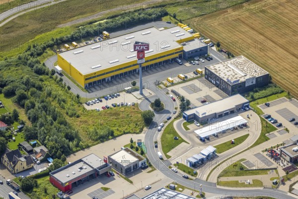 Aerial view, commercial area Unna / Kamen with Deutsche Post DHL, Südkamen, Kamen, Ruhr area, North Rhine-Westphalia, Germany, DE, Europe, commercial enterprises, commercial area, commercial park, commercial location, commercial use, freight traffic, industrial area, industrial building, industrial location, logistics, logistics service, logistics service provider, logistics provider, logistics centre, aerial photograph, aerial photography, aerial photography, overview, bird's-eye view, birds-eyes view, overview