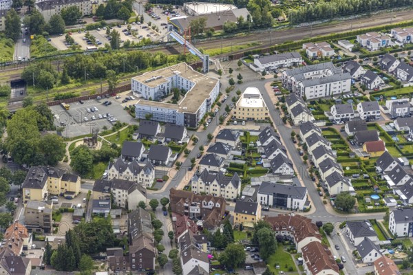 Aerial view, retirement home Neue Caroline, residential estate Carolinenallee, Bügeleisenhaus, Carolinenbrücke, Freiberg, Holzwickede, Ruhr area, North Rhine-Westphalia, Germany, retirement home, nursing home, care and nursing, DE, Europe, pedestrian bridge, aerial view, aerial photography, aerial photography, care facility, retirement home, retirement residence, retirement home, senior centre, overview, bird's-eye view, overview