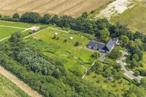 Aerial view, Emscherquellhof with source of the Emscher, Hohenleuchte, Holzwickede, Ruhr area, North Rhine-Westphalia, Germany, DE, EmscherQuelle, Europe, half-timbered houses, farmstead, aerial view, aerial photography, aerial photography, overview, bird's-eye view, former Lünschermannshof, overview