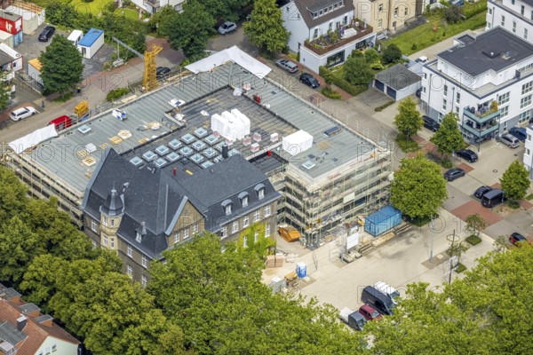 Aerial view, town hall Holzwickede, construction site and extension of the city administration, Freiberg, Holzwickede, Ruhr area, North Rhine-Westphalia, Germany, Am Markt, extension, construction work, construction area, building site, building plots, construction project, construction site, DE, extension, Europe, aerial view, aerial photography, aerial photography, new building, overview, bird's eye view, bird's eye view, overview