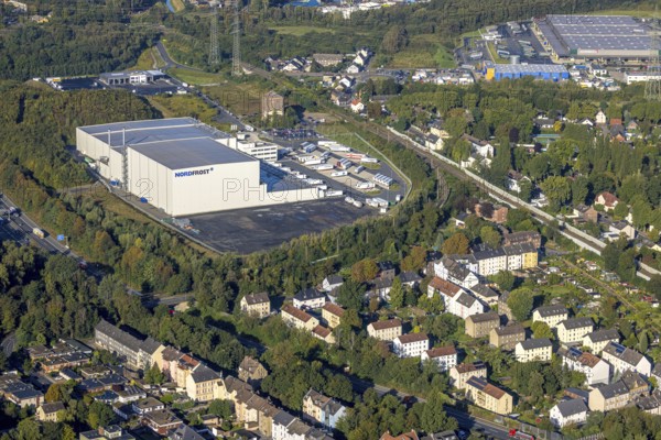 Aerial view, Nordfrost logistics centre in the district of Unser Fritz in Herne, noise problems of local residents, Ruhr area, North Rhine-Westphalia, Germany, DE, Europe, commercial enterprises, commercial area, commercial site, commercial use, Herne, industrial area, industrial site, aerial photograph, aerial photography, aerial photography, overview, bird's-eye view, bird's-eye view, former Unser Fritz colliery, overview