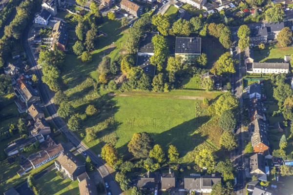 Aerial view, Städt. Kindergarten Drögenamp und FußballWiese im Stadtteil Baukau-West in Herne, Ruhr Area, North Rhine-Westphalia, Deutschland, DE, Europa, Herne, Kindergarten, Kindertageseinrichtung, Kindertagesstätte, Kita, Luftaufnahme, Luftbildfotografie, Luftfotografie, Übersicht, Vogelperspektive, birds-eyes view, overview