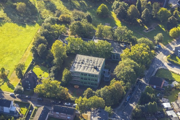 Aerial view, Städt. Kindergarten Drögenkamp in the district Baukau-West in Herne, Ruhr area, North Rhine-Westphalia, Germany, DE, Europe, Herne, kindergarten, day nursery, day care centre, day nursery, aerial view, aerial photography, aerial photography, overview, bird's-eye view, overview