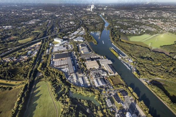 Aerial view, Friedrich der Große industrial estate on the Herne Sea and marina on the Rhine-Herne Canal in the Horsthausen district of Herne, Ruhr area, North Rhine-Westphalia, Germany, DE, Former Friedrich der Große Colliery Shaft 3, Europe, commercial enterprises, commercial area, industrial estate, industrial park, commercial location, commercial use, harbour, Herne, industrial area, industrial location, aerial view, aerial photography, aerial photography, overview, bird's-eye view, marina, birds-eyes view, overview