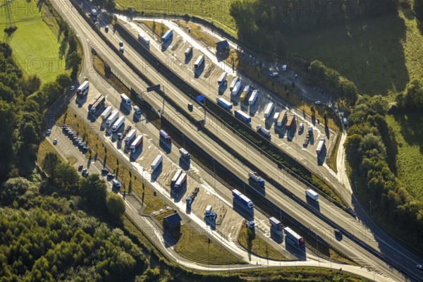 Aerial view, Lusebrink rest area and Holthauser Bruch rest area on the A42 motorway in the Bladenhorst district of Castrop-Rauxel, city limits to Herne, Ruhr area, North Rhine-Westphalia, Germany, motorway, Castrop-Rauxel, DE, Europe, aerial view, aerial photography, aerial photography, rest area, road traffic, overview, bird's eye view, birds-eyes view, overview