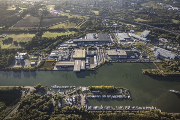 Aerial view, Friedrich der Große industrial estate on the Herne Sea and marina on the Rhine-Herne Canal in the Horsthausen district of Herne, Ruhr area, North Rhine-Westphalia, Germany, DE, Former Friedrich der Große Colliery Shaft 3, Europe, commercial enterprises, commercial area, industrial estate, industrial park, commercial location, commercial use, harbour, Herne, industrial area, industrial location, aerial view, aerial photography, aerial photography, overview, bird's-eye view, marina, birds-eyes view, overview
