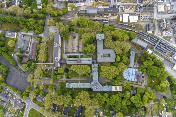 Aerial view, Quartier Shamrockpark of the former RAG AG, Shamrockring, Herne-Mitte, Herne, Ruhr area, North Rhine-Westphalia, Germany, DE, Europe, commercial buildings, property tax, real estate, aerial view, aerial photography, aerial photography, overview, bird's eye view, residential buildings, birds-eyes view, overview