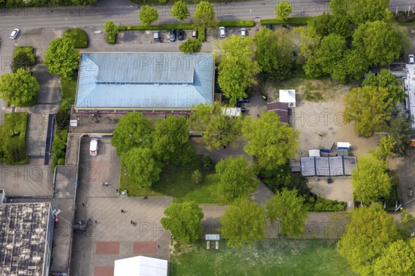 Aerial photo, current vaccination centre in the sports hall in Revierpark Gysenberg, Börnig, Herne, Ruhr area, North Rhine-Westphalia, Germany, Corona, Covid-19, DE, Europe, vaccination centre, aerial photo, aerial photography, aerial photography, sports hall, overview, virus, bird's eye view, birds-eyes view, overview