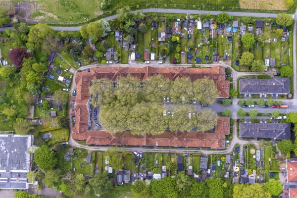 Aerial view, residential estate Teutoburgiahof with greenery in the inner courtyard, Börnig, Herne, Ruhr area, North Rhine-Westphalia, Germany, DE, Europe, property tax, real estate, aerial view, aerial photography, aerial photography, overview, bird's-eye view, residential estate, residential area, residential buildings, residential quality, residential neighbourhood, housing estate, birds-eyes view, overview