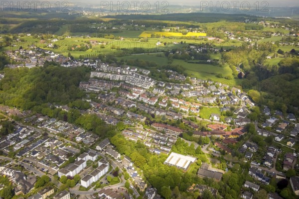 Aerial view, residential area Kirchender Dorfweg, Westende, Herdecke, Ruhr area, North Rhine-Westphalia, Germany, DE, Europe, property tax, real estate, aerial view, aerial photography, aerial photography, overview, bird's-eye view, residential complex, living and living, residential area, residential buildings, residential quality, residential neighbourhood, housing estate, birds-eyes view, overview