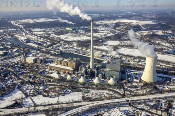 Aerial view, STEAG cogeneration plant Herne with construction site construction project gas-fired power plant and steam power plant Herne, Baukau-West, Herne, Ruhr area, North Rhine-Westphalia, Germany, construction work, construction area, construction site, building plots, construction project, construction site, DE, Europe, CCGT, power plant, aerial view, aerial photography, aerial photography, new construction, Rhine-Herne Canal, snow, overview, bird's eye view, winter, birds-eyes view, overview