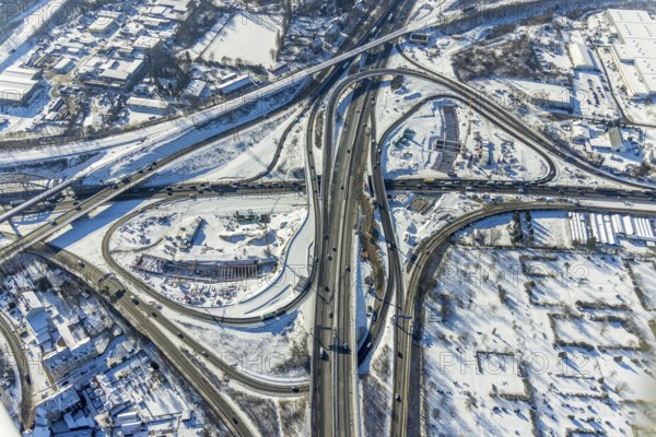 Aerial view, motorway junction Herne, A42 and A43, construction site A43 extension, Baukau, Herne, Ruhr area, North Rhine-Westphalia, Germany, extension, motorway A42, motorway A43, construction work, construction area, construction site, building plots, construction project, construction site, DE, Europe, aerial view, aerial photography, aerial photography, snow, overview, bird's eye view, winter, birds-eyes view, overview