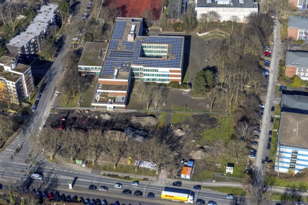 Aerial photo, Pestalozzi-Gymnasium Herne, construction site Cranger Straße, Baukau, Herne, Ruhr area, North Rhine-Westphalia, Germany, construction work, construction area, construction site, construction project, construction site, education, educational institution, DE, Europe, grammar school, teaching institute, aerial photo, aerial photography, aerial photography, photovoltaics, photovoltaic system, school, solar, solar system, solar energy, solar energy, overview, bird's eye view, birds-eyes view, overview
