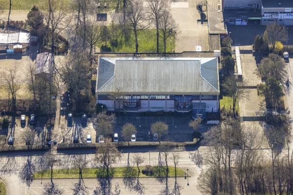 Aerial photo, current vaccination centre in the sports hall in Revierpark Gysenberg, Börnig, Herne, Ruhr area, North Rhine-Westphalia, Germany, Corona, Covid-19, DE, Europe, vaccination centre, aerial photo, aerial photography, aerial photography, sports hall, overview, bird's eye view, bird's eye view, overview