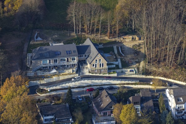 Aerial view, construction site and new building for a Waldorf kindergarten on Bergweg in the Westende district of Herdecke, Ruhr area, North Rhine-Westphalia, Germany, DE, Europe, Herdecke, kindergarten, day nursery, day care centre, day nursery, aerial photography, aerial photography, overview, bird's-eye view, overview
