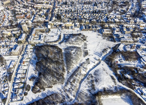 Aerial view, Flottmannpark in winter, Herne-Süd, Herne, Ruhr area, North Rhine-Westphalia, Germany, DE, Europe, WIG teaching garden, aerial view, aerial photography, aerial photography, park, snow, sculpture park, Bohrhammer street, overview, bird's eye view, winter, birds-eyes view, overview