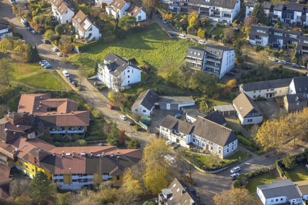 Aerial view, Kirchende retirement home and Kirchender Dorfweg in the Kirchende district of Herdecke, Ruhr area, North Rhine-Westphalia, Germany, DE, Europe, half-timbered houses, property tax, Herdecke, real estate, aerial view, aerial photography, aerial photography, overview, bird's-eye view, residential complex, living and living, residential area, residential buildings, residential quality, residential neighbourhood, birds-eyes view, overview