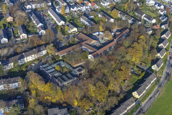 Aerial view, demolition work of the former primary school in the village and the former Albert Schweitzer School for the construction of a new residential neighbourhood in the Westende district of Herdecke, Ruhr area, North Rhine-Westphalia, Germany, demolition work, DE, Europe, Herdecke, aerial view, aerial photography, aerial photography, school, overview, bird's-eye view, residential complex, residential neighbourhood, birds-eyes view, overview