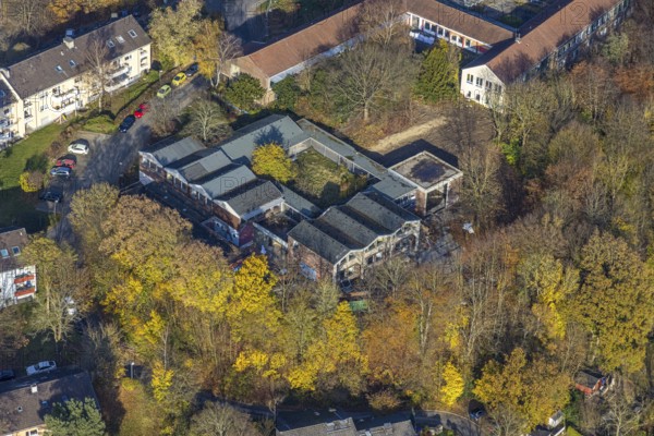Aerial view, demolition work of the former primary school in the village and the former Albert Schweitzer School for the construction of a new residential neighbourhood in the Westende district of Herdecke, Ruhr area, North Rhine-Westphalia, Germany, demolition work, DE, Europe, Herdecke, aerial view, aerial photography, aerial photography, school, overview, bird's-eye view, residential complex, residential neighbourhood, birds-eyes view, overview