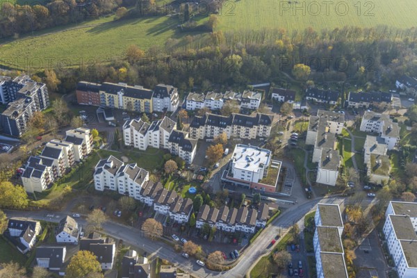 Aerial view, residential area Westender Weg and Rostesiepen in the district Westende in Herdecke, Ruhr area, North Rhine-Westphalia, Germany, DE, Europe, property tax, Herdecke, real estate, aerial view, aerial photography, aerial photography, overview, bird's-eye view, residential area, residential buildings, residential quality, residential neighbourhood, housing estate, birds-eyes view, overview