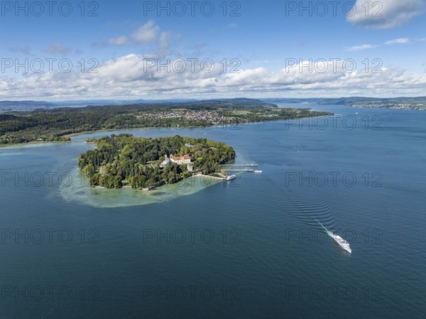 The island of Mainau in Lake Constance with the jetty and the baroque Mainau Castle, built between 1739 and 1746, aerial view, district of Constance, Baden-Württemberg, Germany