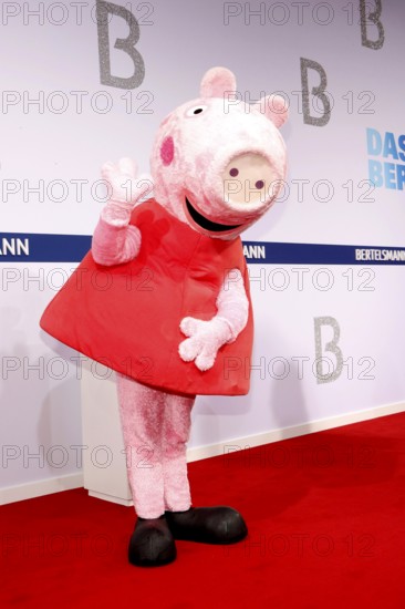 Peppa Wutz arriving at the Bertelsmann Summer Party 2025 at the Bertelsmann Representative Office in Berlin on 11 September 2025