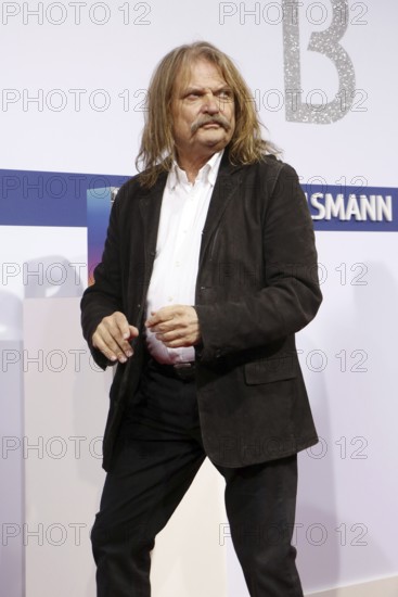 Leslie Mandoki arriving at the Bertelsmann Summer Party 2025 at the Bertelsmann Representative Office in Berlin on 11 September 2025
