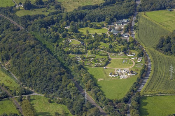 Aerial view, central cemetery in the district of Berge in Gevelsberg, Ruhr area, North Rhine-Westphalia, Germany, burial site, DE, Europe, cemetery, memorial, Gevelsberg, Gottesacker, graves, burial ground, aerial view, aerial photography, aerial photography, resting place, overview, bird's eye view, central comm. Cemetery, birds-eyes view, overview