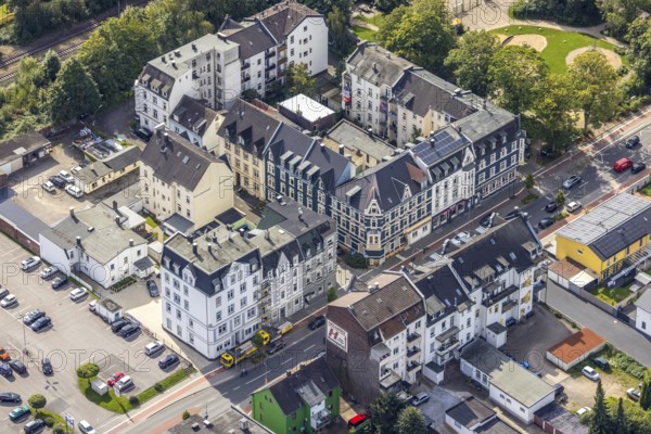 Aerial view, residential buildings at the corner of Hagener Straße and Talstraße in the district In der Bredde in Gevelsberg, Ruhr area, North Rhine-Westphalia, Germany, DE, Europe, Gevelsberg, property tax, real estate, aerial view, aerial photography, aerial photography, overview, bird's-eye view, residential complex, living and living, residential area, residential buildings, residential quality, residential neighbourhood, housing estate, birds-eyes view, overview