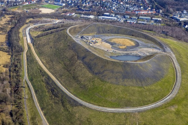 Aerial view, Mottbruchhalde, construction site for wind turbine, wind power plant, Brauck, Gladbeck, Ruhr area, North Rhine-Westphalia, Germany, construction work, construction area, building site, building plots, construction project, construction site, tailings pile, DE, Europe, aerial view, aerial photography, aerial photography, nature reserve, Natroper Feld, new construction, overview, bird's-eye view, overview