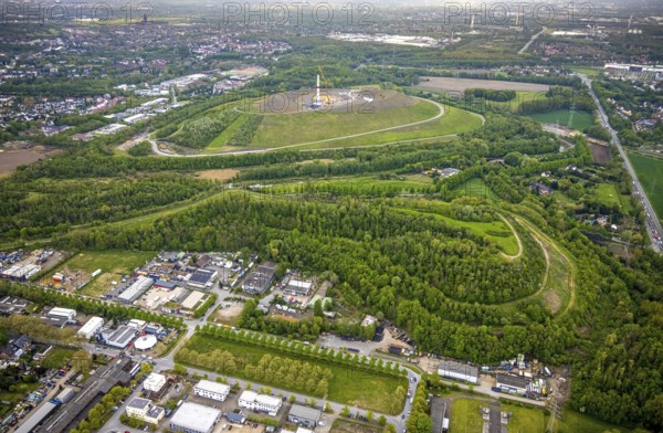 Aerial photo, Moltke spoil tip, construction site for wind turbine on the Mottbruch spoil tip, Brauck, Gladbeck, Ruhr area, North Rhine-Westphalia, Germany, construction work, construction area, construction site, construction measure, construction project, construction site, spoil tip, DE, Europe, spoil tip, Graf Moltke spoil tip, aerial photograph, aerial photography, Moltke spoil tip, NSG, new construction, overview, bird's-eye view, wind energy, wind turbine, wind power, wind turbine, wind turbine, wind wheel, wind wheels, birds-eyes view, overview