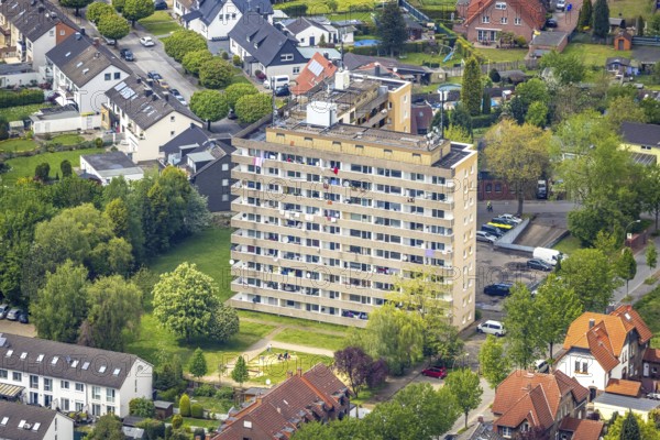 Aerial photo, high-rise building Steinstraße 72, Butendorf, Gladbeck, Ruhr area, North Rhine-Westphalia, Germany, DE, Europe, house defects, high-rise building, aerial photo, aerial photography, problem high-rise building, problem property, overview, bird's-eye view, overview, junk property, social hotspot