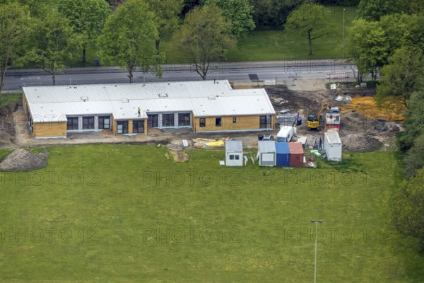 Aerial view, construction site and new building of modular kindergarten at Berliner Straße, Zweckel, Gladbeck, Ruhr area, North Rhine-Westphalia, Germany, DE, Europe, kindergarten, day nursery, day care centre, day nursery, aerial view, aerial photography, aerial photography, modular KITA, overview, bird's-eye view, overview