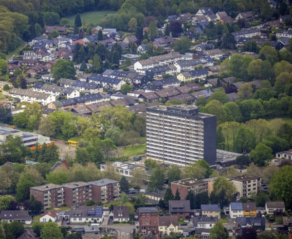 Aerial view, planned demolition high-rise business centre Rentfort-Nord, Schwechater Straße, Rentfort, Gladbeck, Ruhr area, North Rhine-Westphalia, Germany, demolition, DE, Europe, high-rise, high-rise ruins, aerial view, aerial photography, aerial photography, overview, bird's-eye view, overview
