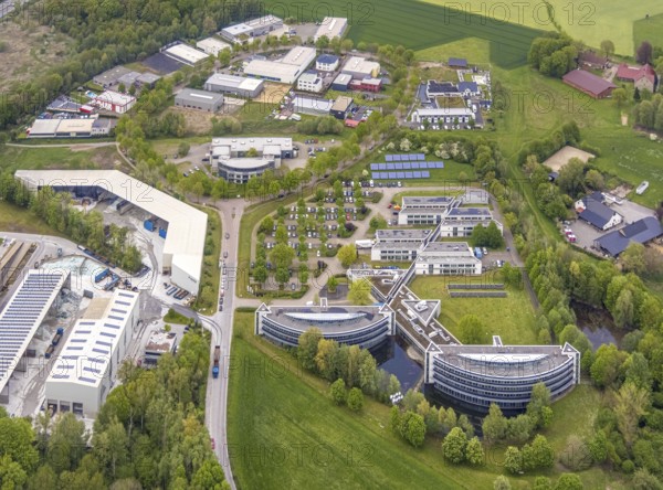 Aerial view, IWG Innovationszentrum Wiesenbusch Gladbeck, Gewerbepark Am Wiesenbusch, Rentfort, Gladbeck, Ruhr area, North Rhine-Westphalia, Germany, DE, Europe, commercial buildings, business district, business centre, commercial space, commercial area, commercial use, autumn colours, industrial area, industrial location, aerial photograph, aerial photography, aerial photography, rental space, overview, bird's-eye view, birds-eyes view, overview