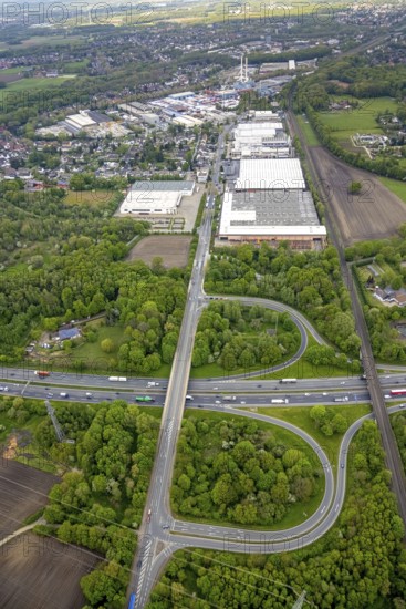 Aerial view, industrial park Ellinghorst, Beisenstraße, Bottroper Straße, motorway junction Gladbeck-Ellinghorst, Ellinghorst, Gladbeck, Ruhr area, North Rhine-Westphalia, Germany, motorway A2, motorway junction, DE, Europe, commercial enterprises, commercial area, commercial park, commercial location, commercial use, industrial area, industrial location, aerial photograph, aerial photography, aerial photography, overview, bird's-eye view, bird's-eye view, overview