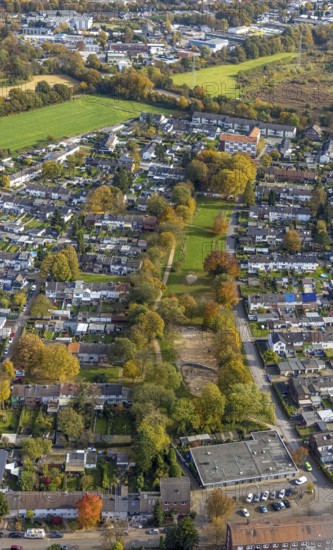 Aerial view, park and playground Otto-Hue-Straße in the district Beckhausen in Gelsenkirchen, Ruhr area, North Rhine-Westphalia, Germany, DE, Europe, Gelsenkirchen, aerial view, aerial photography, aerial photography, park, playground, overview, bird's-eye view, overview