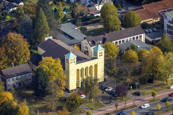 Aerial view, St. Mary's Church in the district of Brauck in Gladbeck, Ruhr area, North Rhine-Westphalia, Germany, place of worship, DE, Europe, Gladbeck, religious community, place of worship, holy place, church, parish, denomination, aerial view, aerial photography, aerial photography, religion, religious site, overview, bird's-eye view, overview
