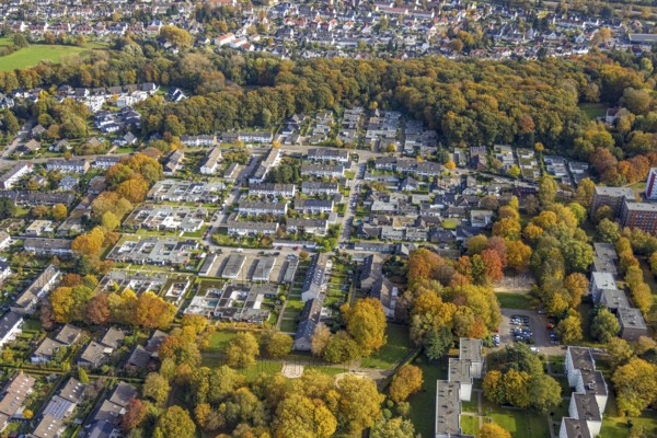 Aerial view, housing estate Paul-Löbe-Straße and Marcq-En-Baroeul-Straße in the district Rentfort in Gladbeck, Ruhr area, North Rhine-Westphalia, Germany, DE, Europe, Gladbeck, property tax, real estate, aerial view, aerial photography, aerial photography, overview, bird's-eye view, housing estate, housing and living, residential area, residential buildings, quality of living, residential neighbourhood, housing estate, birds-eyes view, overview
