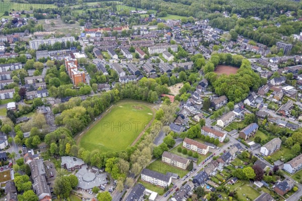 Aerial view, sports field Dorstener Straße, former Willy Brandt School, Zweckel, Gladbeck, Ruhr area, North Rhine-Westphalia, Germany, education, educational institution, DE, Europe, football pitch, football stadium, educational institute, aerial view, aerial photography, aerial photography, school, sports, sports facilities, sports field, sports facility, overview, bird's-eye view, overview