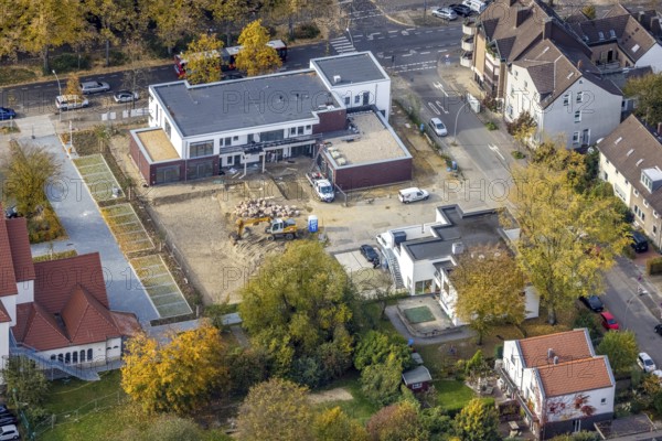 Aerial view, construction site with new kindergarten building at the former Bonhoeffer-Haus in the Postallee in Gladbeck, Ruhr area, North Rhine-Westphalia, Germany, construction work, construction area, construction site, building plots, construction project, construction site, DE, Europe, Gladbeck, kindergarten, day-care centre, day-care centre, aerial photograph, aerial photography, aerial photography, new building, overview, bird's-eye view, overview