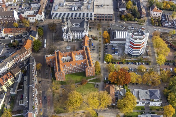 Aerial view, City Hall and Stadtsparkasse Gladbeck high-rise building in Gladbeck, Ruhr area, North Rhine-Westphalia, Germany, authority, citizens' office, DE, Europe, finance, Gladbeck, aerial view, aerial photography, aerial photography, city hall, savings bank, overview, bird's-eye view, overview