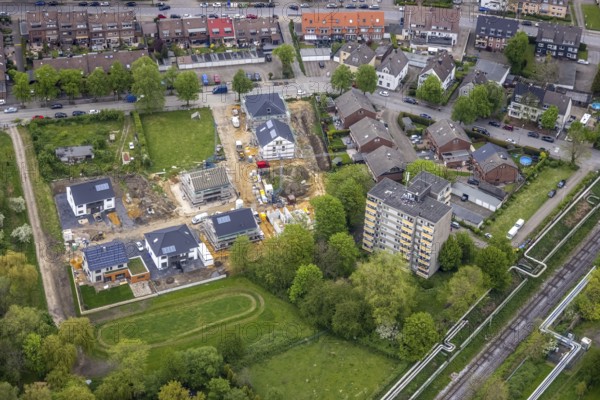 Aerial view, construction site and new development area Winkelstraße, Zweckel, Gladbeck, Ruhr area, North Rhine-Westphalia, Germany, construction work, construction area, construction site, building plots, construction project, construction site, DE, single-family houses, Europe, property tax, high-rise building, real estate, aerial photograph, aerial photography, aerial photography, new construction, overview, bird's-eye view, residential complex, living and living, residential area, residential buildings, residential quality, residential neighbourhood, housing estate, birds-eyes view, overview
